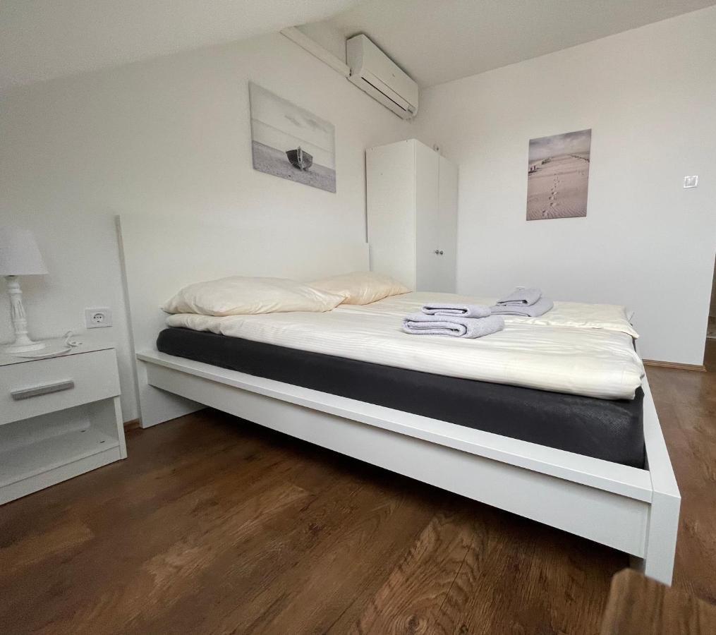 City Apartman Balatonfoldvar Ngoại thất bức ảnh