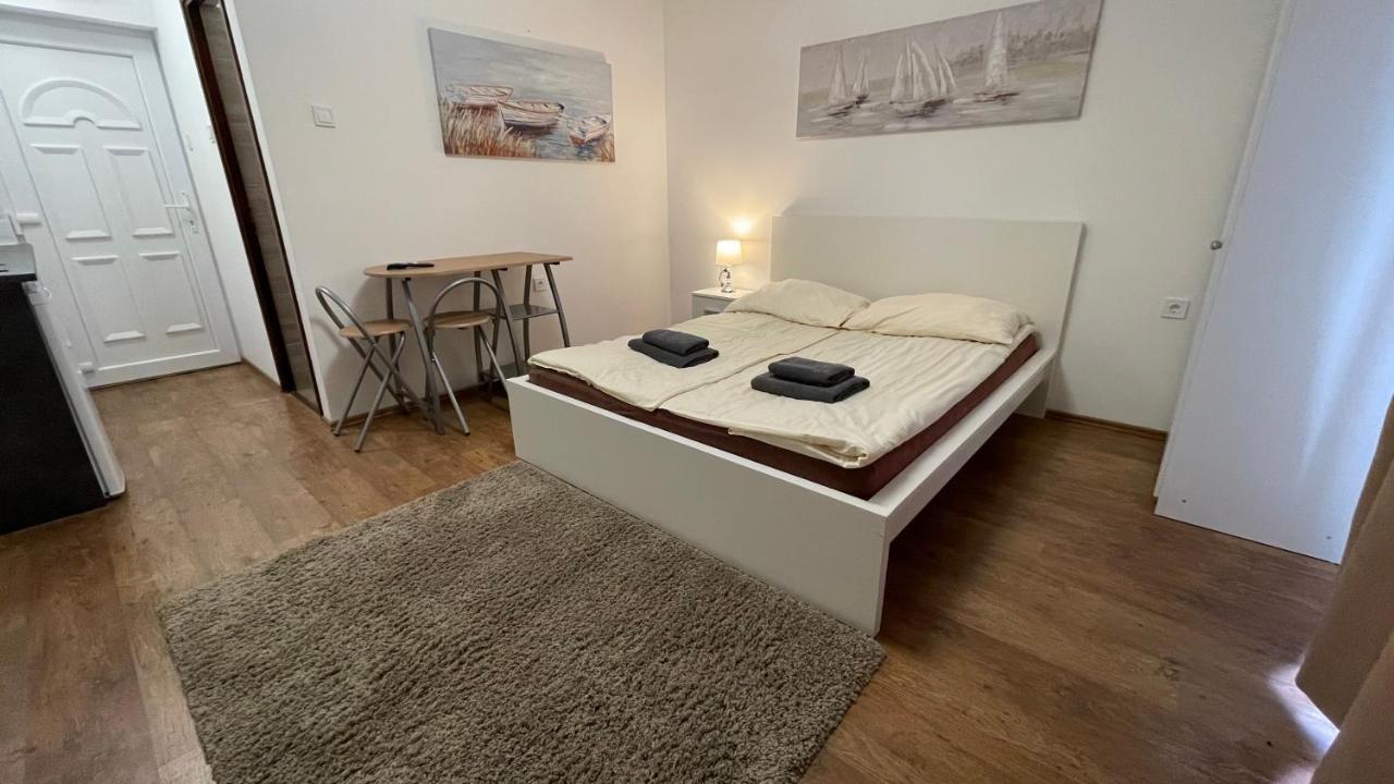 City Apartman Balatonfoldvar Ngoại thất bức ảnh